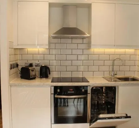 1bed Loft Style Centre